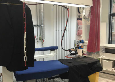 Reinigung, Die Textilpflege, Paderborn, Abendbekleidung, Blusen, Röcke, Sakkos, Hosen, Winterbekleidung mit Imprägnierung, Krawatte, Brautkleid, Daunenbettdecken, Reinigung von kirchlichen Gewändern